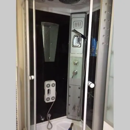 شقة سياحية مفروشة بأطلالة بحرية متميزة و جذابة Apartman Büyükçekmece